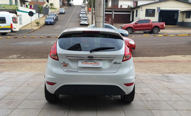Ford Fiesta TIT./TIT.Plus 1.6 16V Flex Aut. 2016 Flex-4