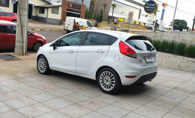 Ford Fiesta TIT./TIT.Plus 1.6 16V Flex Aut. 2016 Flex-2