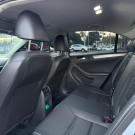 VW - VolksWagen JETTA Comfortline 1.4 TSI 16V 4p Aut. 2017 Flex-18