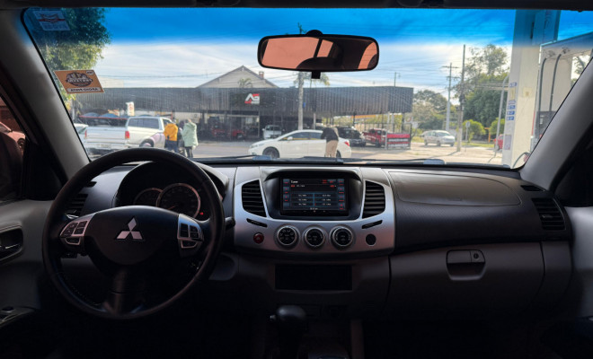 Mitsubishi L200 Triton HPE 3.5 CD V6 24V Flex Aut. 2013 Gás-9