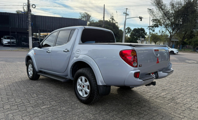Mitsubishi L200 Triton HPE 3.5 CD V6 24V Flex Aut. 2013 Gás-1