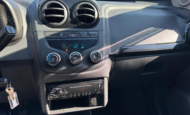GM - Chevrolet MONTANA LS 1.4 ECONOFLEX 8V 2p 2015 Flex-11