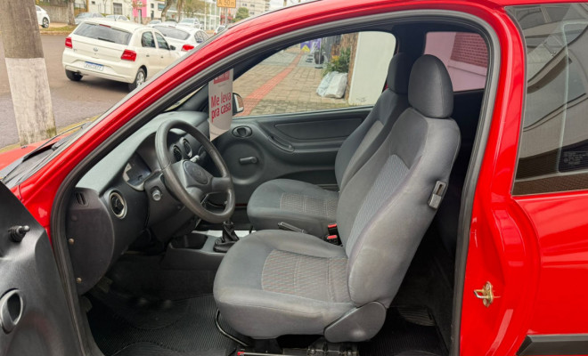 GM - Chevrolet Celta 1.0/Super/N.Piq.1.0 MPFi VHC 8V 3p 2002 Gasolina-6
