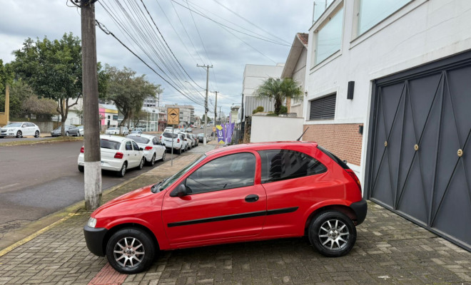 GM - Chevrolet Celta 1.0/Super/N.Piq.1.0 MPFi VHC 8V 3p 2002 Gasolina-2