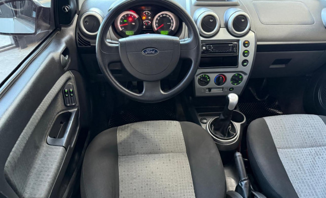 Ford Fiesta Sedan SE 1.6 16V Flex 4p 2013 Flex-3