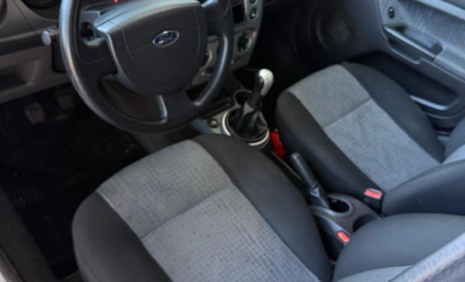 Ford Fiesta Sedan SE 1.6 16V Flex 4p 2013 Flex-4