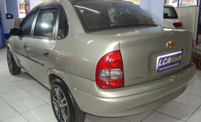 GM - Chevrolet Classic Life/LS 1.0 VHC FlexP. 4p 2010 Flex-6
