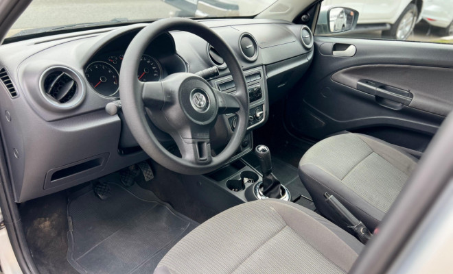VW - VolksWagen VOYAGE 1.6/1.6 City  Mi Total Flex 8V 4p 2014 Flex-6