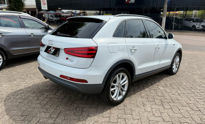 Audi Q3 2.0 TFSI Quat. 170/180cv S-tronic 5p 2015 Gasolina-2