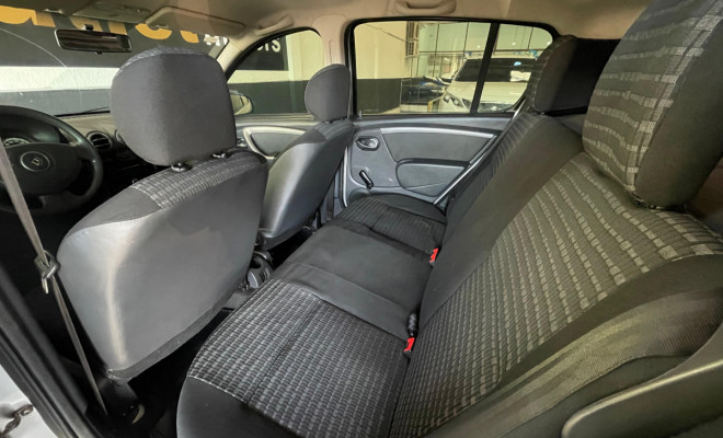 Renault SANDERO Expression Hi-Flex 1.0 16V 5p 2012 Flex-8