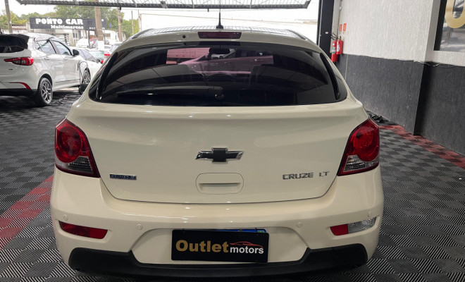 GM - Chevrolet CRUZE HB Sport LT 1.8 16V FlexP. 5p Aut 2015 Flex-4