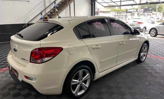 GM - Chevrolet CRUZE HB Sport LT 1.8 16V FlexP. 5p Aut 2015 Flex-2