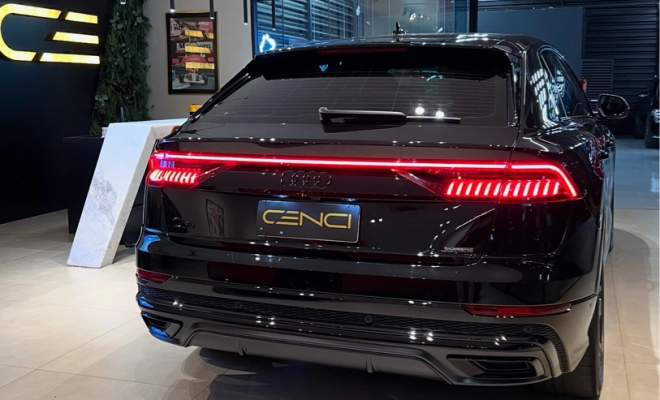 Audi Q8 Perf.Black 3.0 TFSI Quat. S-tr.(Híb.) 2023 Gasolina-4