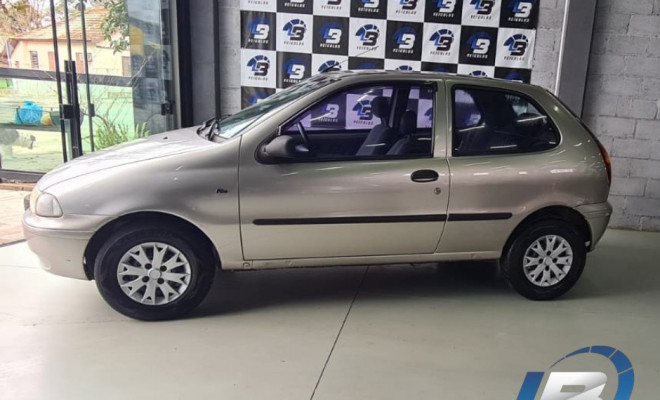 Fiat Palio Young 1.0 mpi Fire 8V 2p 2002 Gasolina-0
