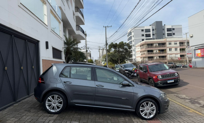 VW - VolksWagen Golf Highline 1.4 TSI Total Flex Aut. 2017 Flex-2