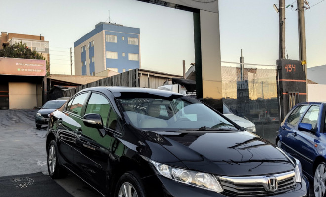 Honda Civic Sedan LXR 2.0 Flexone 16V Aut. 4p 2014 Flex-0