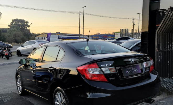 Honda Civic Sedan LXR 2.0 Flexone 16V Aut. 4p 2014 Flex-1