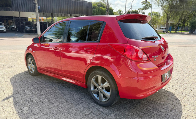 Nissan TIIDA SL 1.8/1.8 Flex 16V Aut. 2012 Flex-2