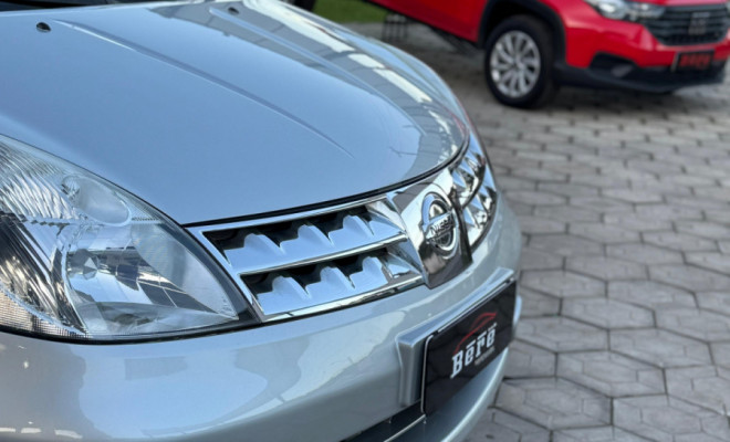 Nissan LIVINA SL 1.8 16V Flex Fuel Aut. 2012 Flex-8