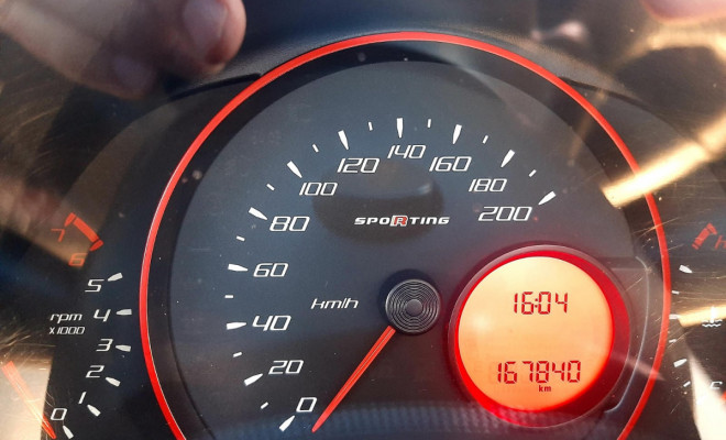 Fiat UNO SPORTING 1.4 EVO Fire Flex 8V 4p 2013 Flex-12
