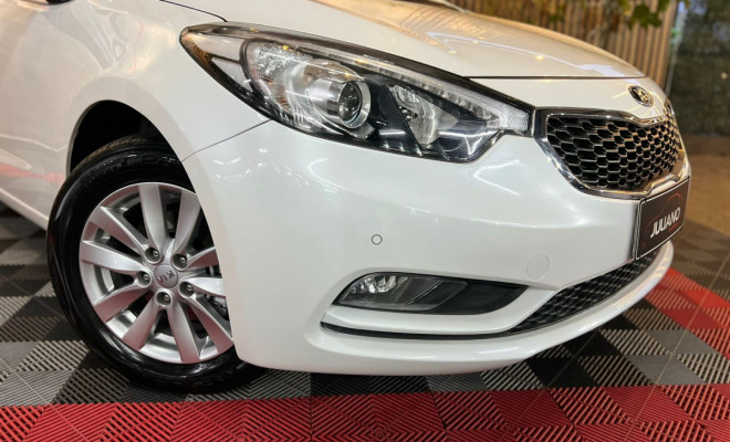 Kia Motors Cerato 1.6 16V  Flex  Aut. 2015 Flex-10