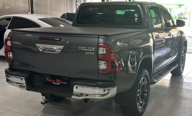 Toyota Hilux CD SRX 4x4 2.8 TDI 16V Diesel Aut. 2023 Diesel-6