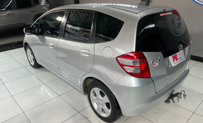 Honda Fit LX 1.4/ 1.4 Flex 8V/16V 5p Mec. 2010 Flex-10