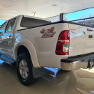 Toyota Hilux CD SRV D4-D 4x4 3.0 TDI Diesel Aut 2013 Diesel-4