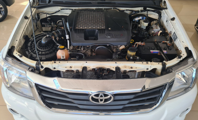 Toyota Hilux CD SRV D4-D 4x4 3.0 TDI Diesel Aut 2013 Diesel-9