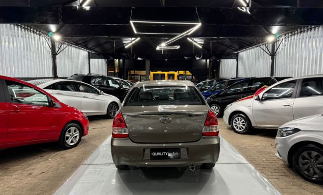 Toyota ETIOS XLS Sedan 1.5 Flex 16V 4p Mec. 2017 Flex-3
