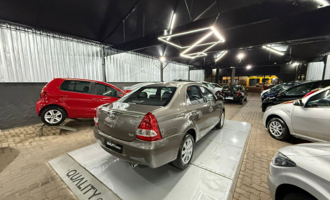 Toyota ETIOS XLS Sedan 1.5 Flex 16V 4p Mec. 2017 Flex-2