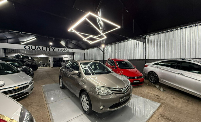 Toyota ETIOS XLS Sedan 1.5 Flex 16V 4p Mec. 2017 Flex
