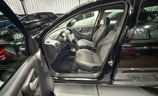 GM - Chevrolet Corsa Sed. Premium 1.4 8V ECONOFLEX 4p 2010 Flex-9