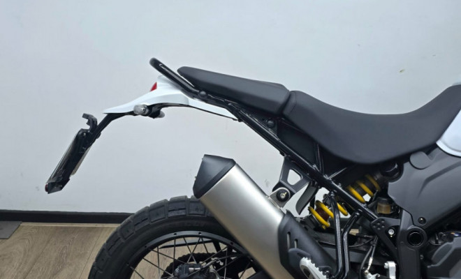 DUCATI DESERT X 2023 Gasolina-5