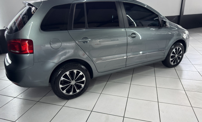VW - VolksWagen SPACEFOX SPORTLINE/HIGHLINE I MOTION 1.6 2011 Flex-1