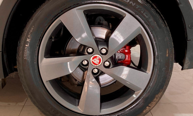 Jaguar E-Pace R-Dyn. SE 2.0 AWD 250cv Aut/Flex. 2019 Flex-24