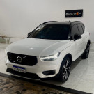 Volvo XC 40 T-5 R-DESIGN 2.0 252cv AWD 2019 Gasolina-1