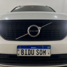 Volvo XC 40 T-5 R-DESIGN 2.0 252cv AWD 2019 Gasolina-2