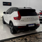 Volvo XC 40 T-5 R-DESIGN 2.0 252cv AWD 2019 Gasolina-23