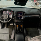 Volvo XC 40 T-5 R-DESIGN 2.0 252cv AWD 2019 Gasolina-4