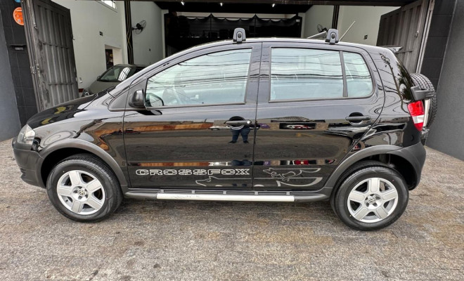 VW - VolksWagen CROSSFOX 1.6 Mi Total Flex 8V 5p 2009 Flex-7