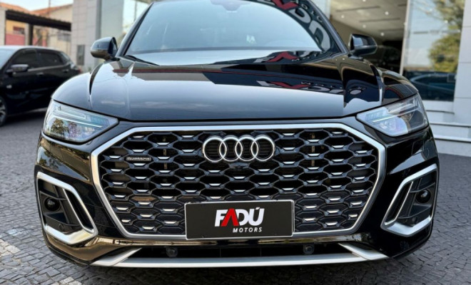 Audi Q5 SB P Black. 2.0 TFSIe S.Tr. Qt (Hib.) 2023 Gasolina-0