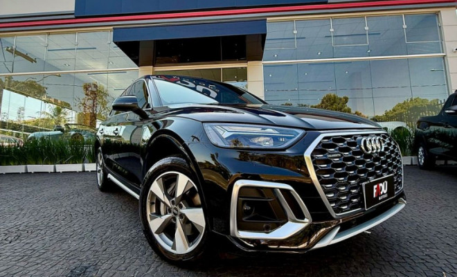 Audi Q5 SB P Black. 2.0 TFSIe S.Tr. Qt (Hib.) 2023 Gasolina
