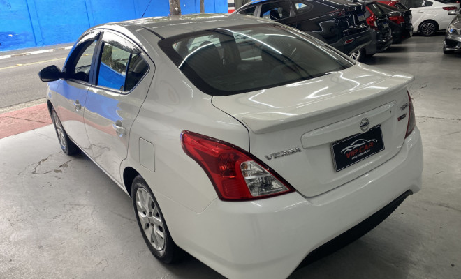 Nissan VERSA SV 1.6 16V FlexStart 4p Aut. 2020 Flex-4