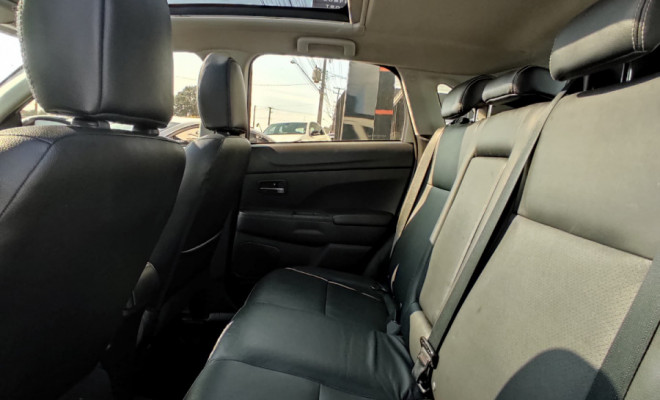 Mitsubishi ASX 2.0 16V 4x4 160cv Aut. 2014 Gasolina-9