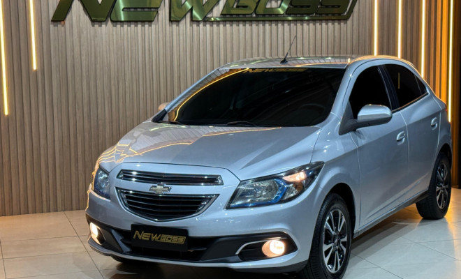 GM - Chevrolet ONIX HATCH LTZ 1.4 8V FlexPower 5p Mec. 2013 Flex-3