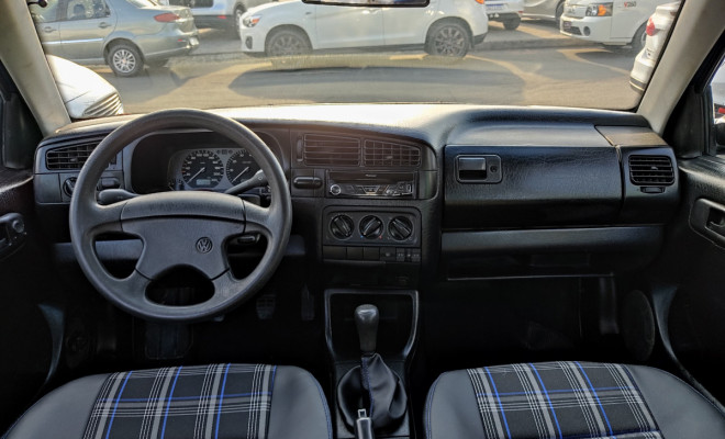 VW - VolksWagen Golf GL 1.8/ 2.0i 4p 1995 Gasolina-3