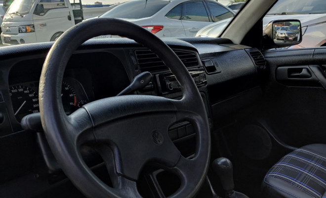 VW - VolksWagen Golf GL 1.8/ 2.0i 4p 1995 Gasolina-9