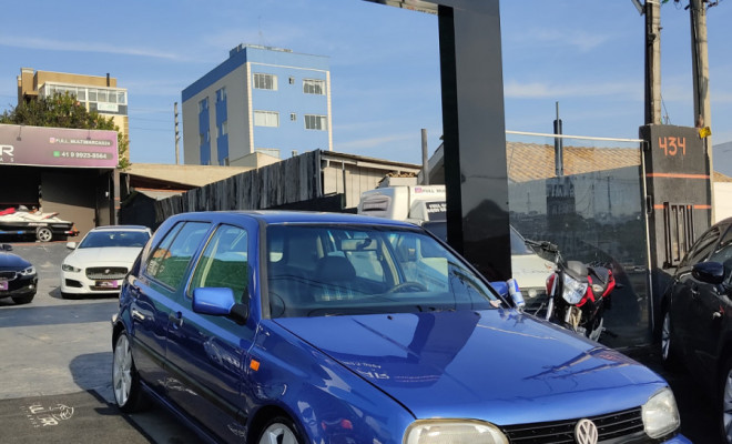 VW - VolksWagen Golf GL 1.8/ 2.0i 4p 1995 Gasolina-0