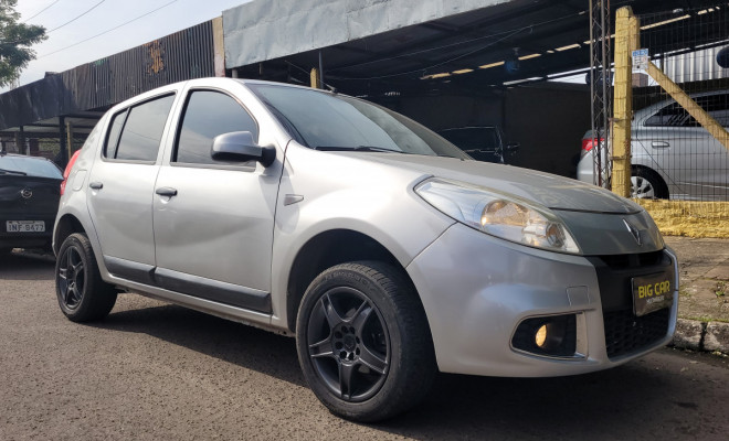 Renault SANDERO Expression Hi-Flex 1.0 16V 5p 2013 Flex-10